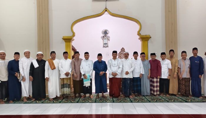 Bupati Majene Hadiri Safari Subuh di Masjid Baitul Maslaha Garogo, Ajak Warga Perkuat Ketakwaan dan Silaturahmi