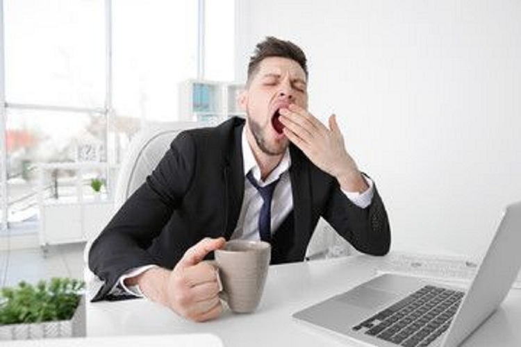 Minum Kopi Berkali-kali tapi Masih Ngantuk? Ini 4 Penyebab yang Sering Diabaikan