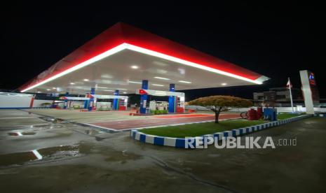 Pertamina Buka 25 SPBU 24 Jam di Makassar, Respons Antrean BBM