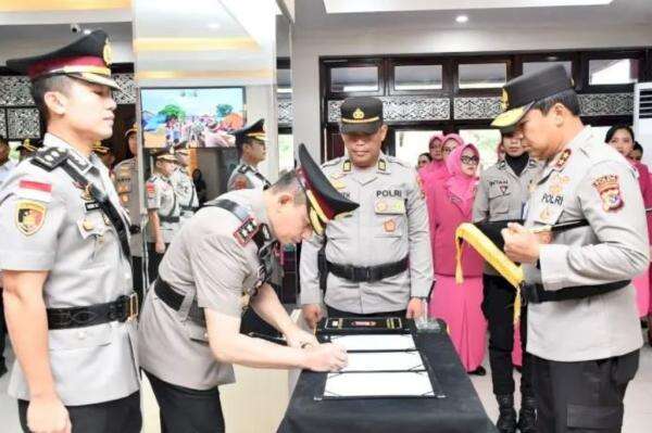 Kapolda NTT Pimpin Sertijab, Karo Ops hingga Kapolres Sumba Timur dan Lembata Berganti