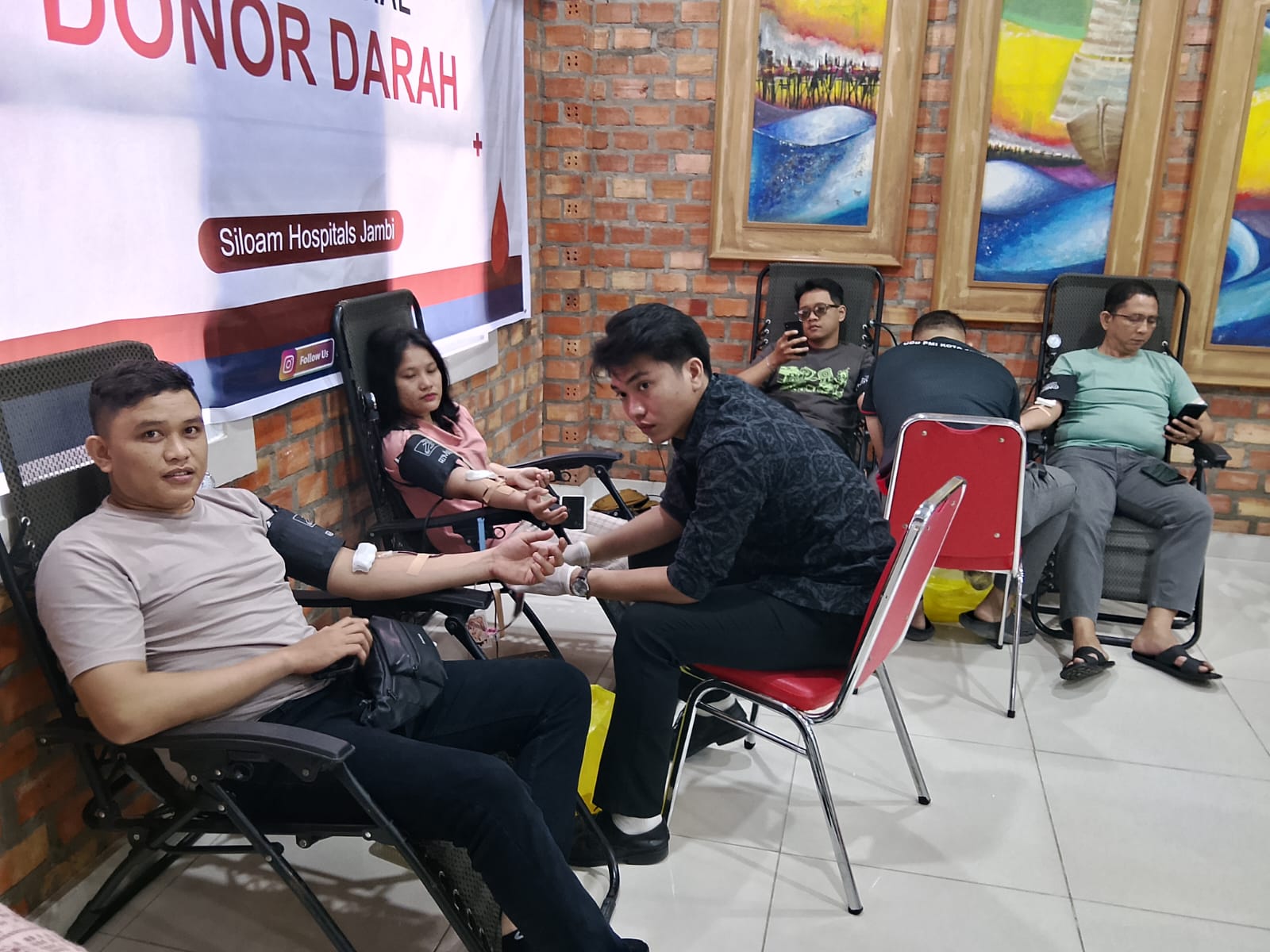 Siloam Hospitals Jambi Gelar Donor Darah Rutin, Target 100 Kantong untuk PMI