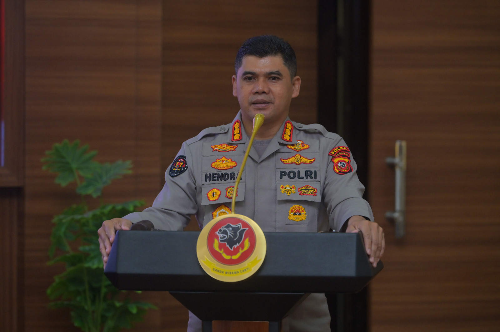 Polda Jabar Kerahkan Penyekatan Berlapis di Perbatasan Jelang Persija vs Persib di GBK