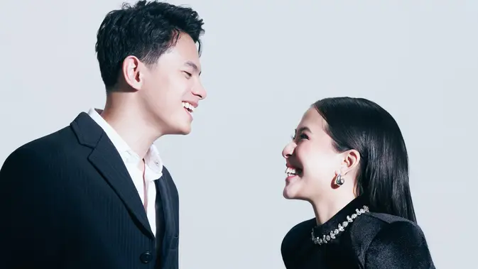 Adhisty Zara Maternity Shoot Anak Pertama, Tampil Elegan Serba Hitam