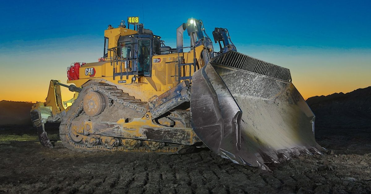 Caterpillar D11 XE Meluncur, Dozer Hybrid Diesel-Elektrik Hemat BBM 25 Persen