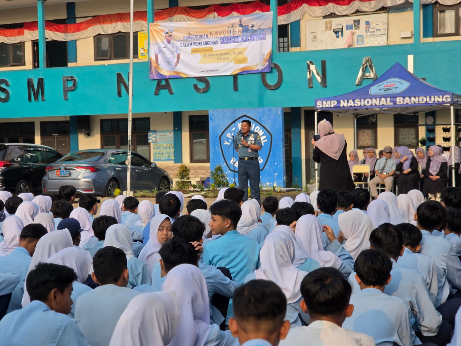 Seklem AAL Asep Iwa Soemantri Beri Kuliah Umum di SMP Nasional Bandung, 400 Pelajar Disiapkan Jadi Pemimpin Masa Depan