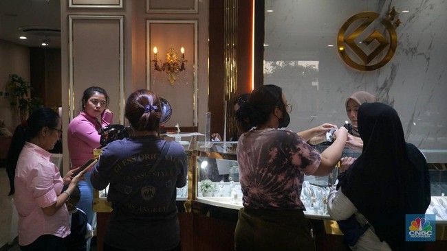 Harga Emas Galeri 24 Naik Rp5.000, Antam 1 Gram Kini Rp2.644.000