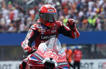 Marc Marquez Juara MotoGP San Marino 2026, Alex Marquez dan Acosta Lengkapi Podium