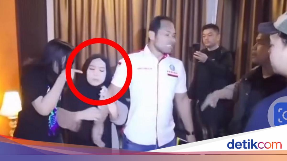 Polisi Ringkus Wanita di Gowa Saat Pesta Ultah, 21 Mobil Rental Digadaikan Rugikan Korban Rp 3 Miliar