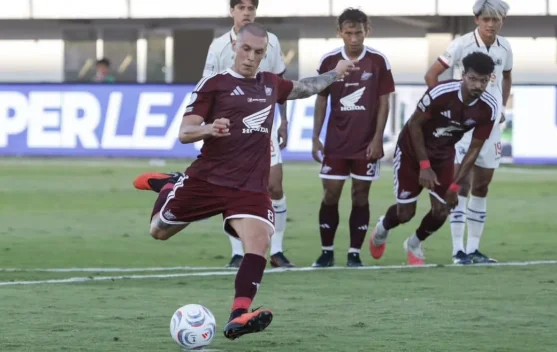 PSM Makassar vs Arema FC Berbagi Angka 3-3 di Stadion Gelora BJ Habibie