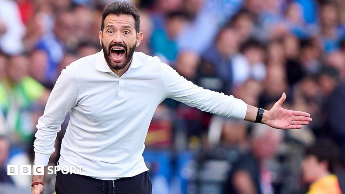 Valencia Pecat Carlos Corberan dan CEO Ron Gourlay Usai Start Tanpa Kemenangan
