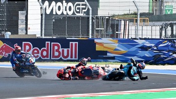Moto2 San Marino: 3 Pembalap Terdepan Jatuh di Tikungan Pertama, Mario Aji Finis ke-22