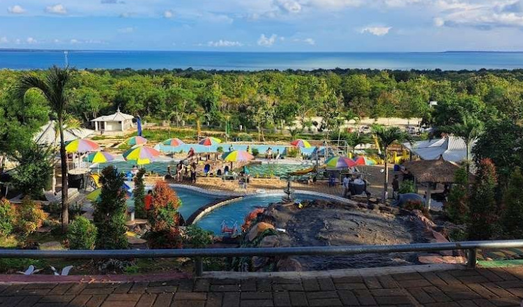 Bukit Tawaf Sumenep, Wisata Keluarga dengan Panorama Laut dari Ketinggian