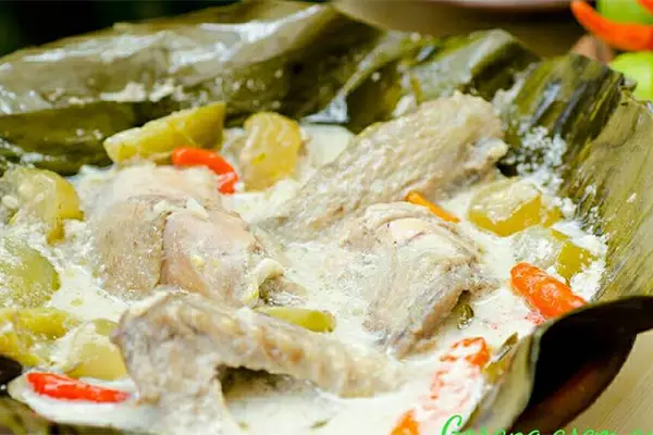Warung Gudeg Kota Seni di CitraRaya Tangerang, Sajikan Botok hingga Garang Asem untuk Makan Siang