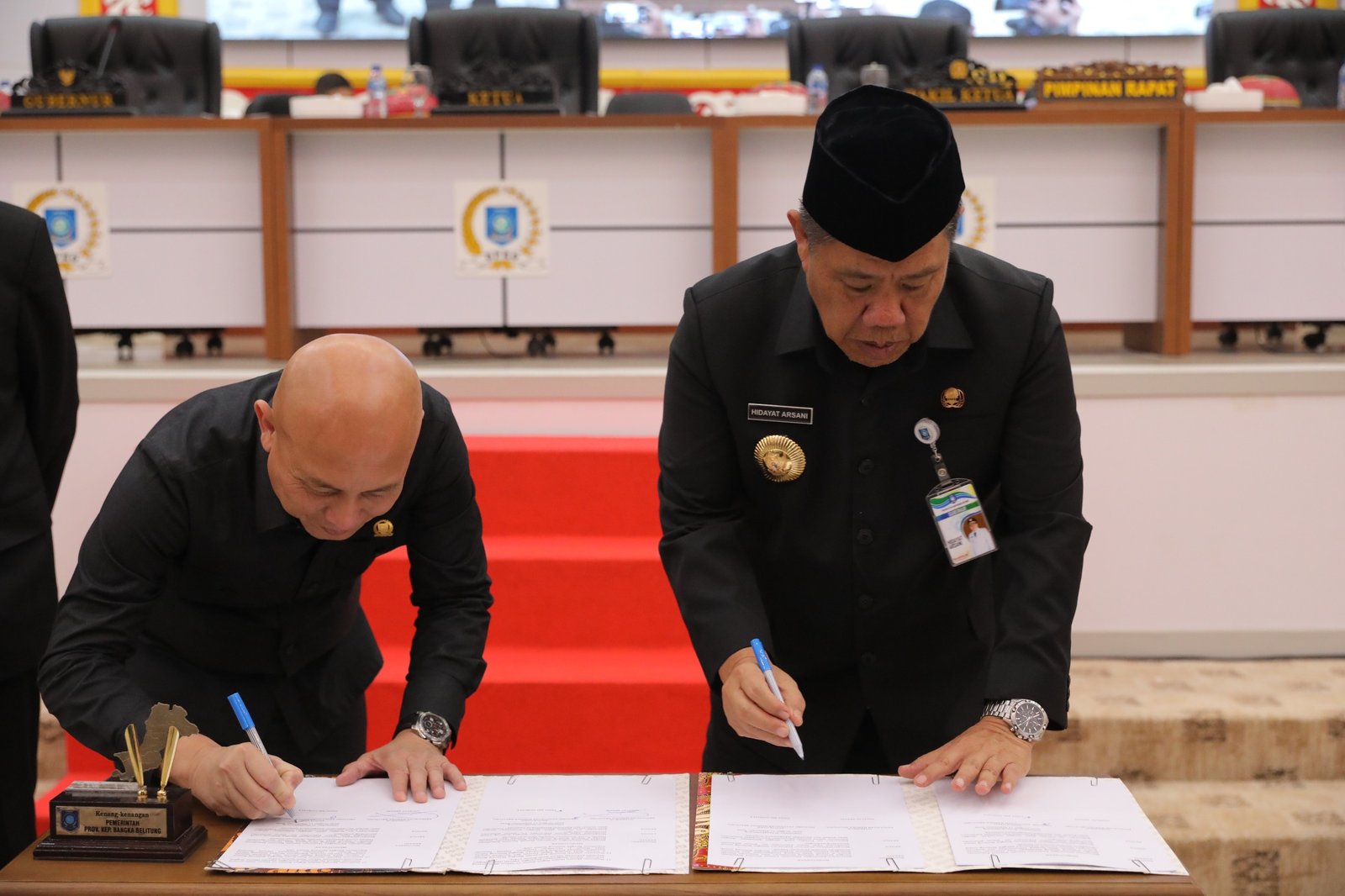 DPRD Babel Sahkan Dua Perda soal Pajak Daerah dan Susunan Perangkat Daerah, Gubernur Minta Segera Dieksekusi