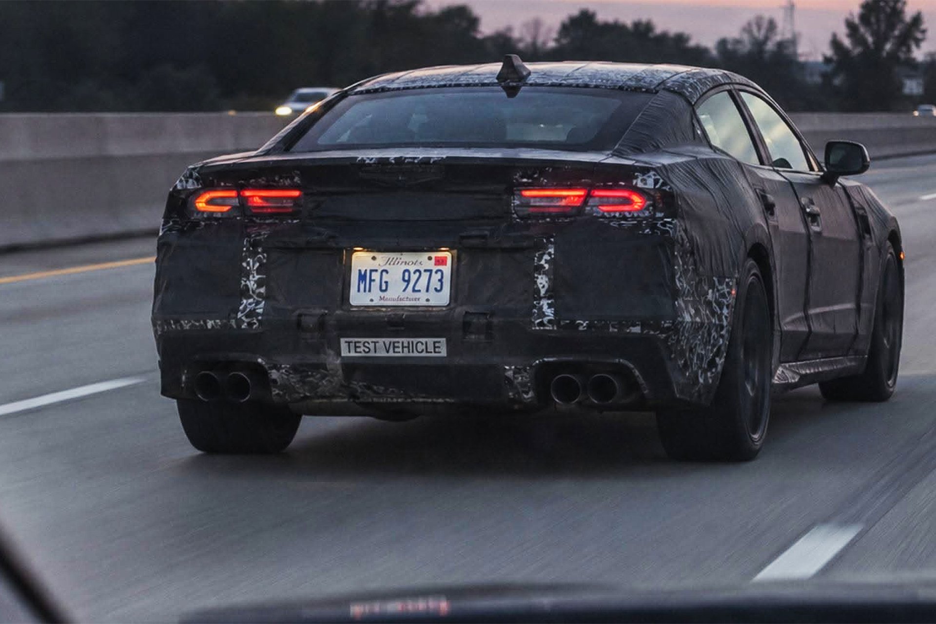 Foto Spy Shot Camaro Sedan Empat Pintu Ternyata Palsu, Ini Buktinya