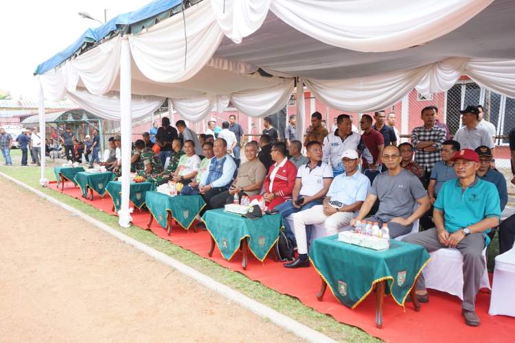 Bupati Asahan dan Bupati Sergai Buka Turnamen Sepak Bola Usia 35+ di Kisaran, 24 Tim Antarkecamatan Bertanding