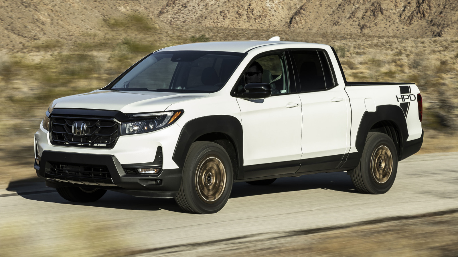 Ford Maverick Vs Honda Ridgeline: Beda Kelas, Beda Harga, Beda Karakter