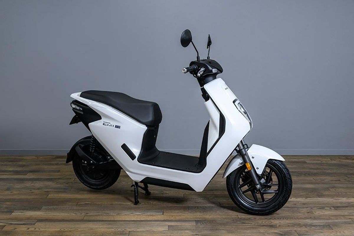 6 Motor Listrik Baterai Jumbo 2026, Jarak Tempuh Jauh dan Kuat Nanjak