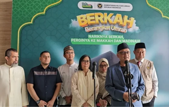 Pengemudi Grab Makassar Berpulang Sebelum Umrah, Endang Jayanti Lanjutkan Doa Sukriadi ke Tanah Suci