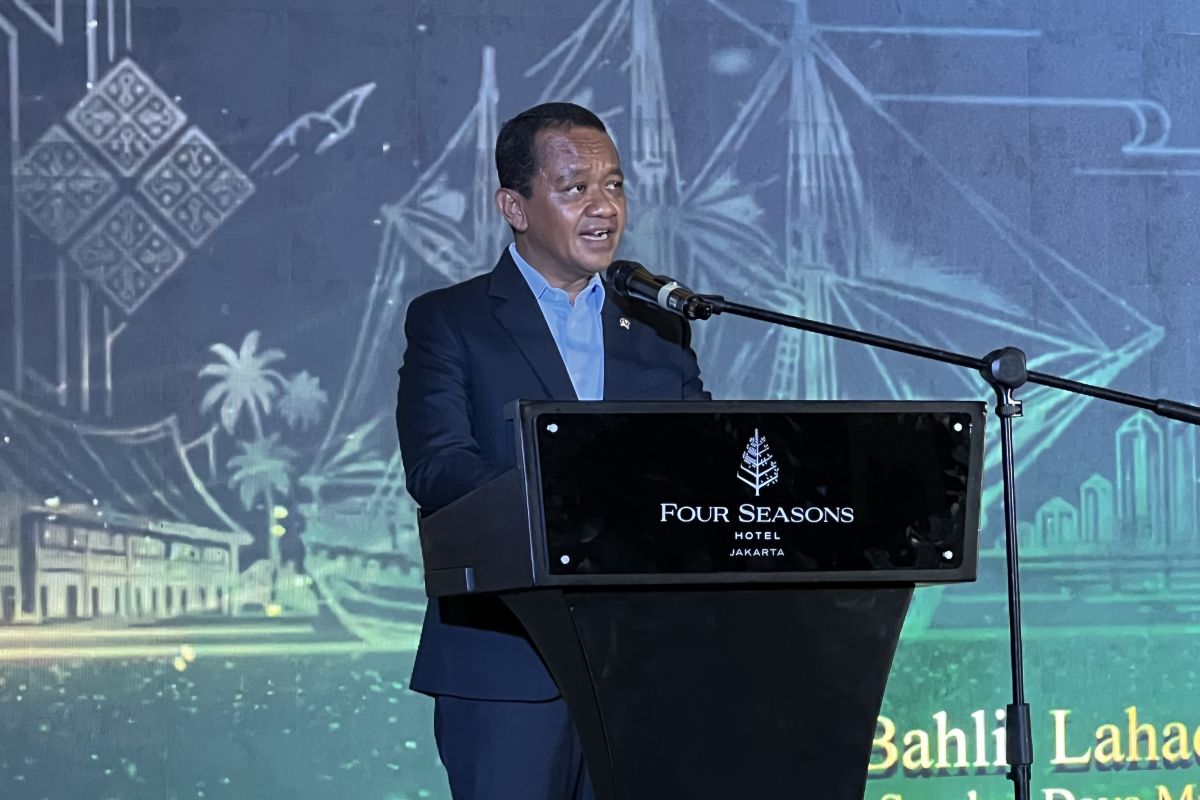 Cadangan BBM Nasional Aman 20 Hari, Bahlil Sebut Antrean Makassar Efek Peralihan Konsumsi