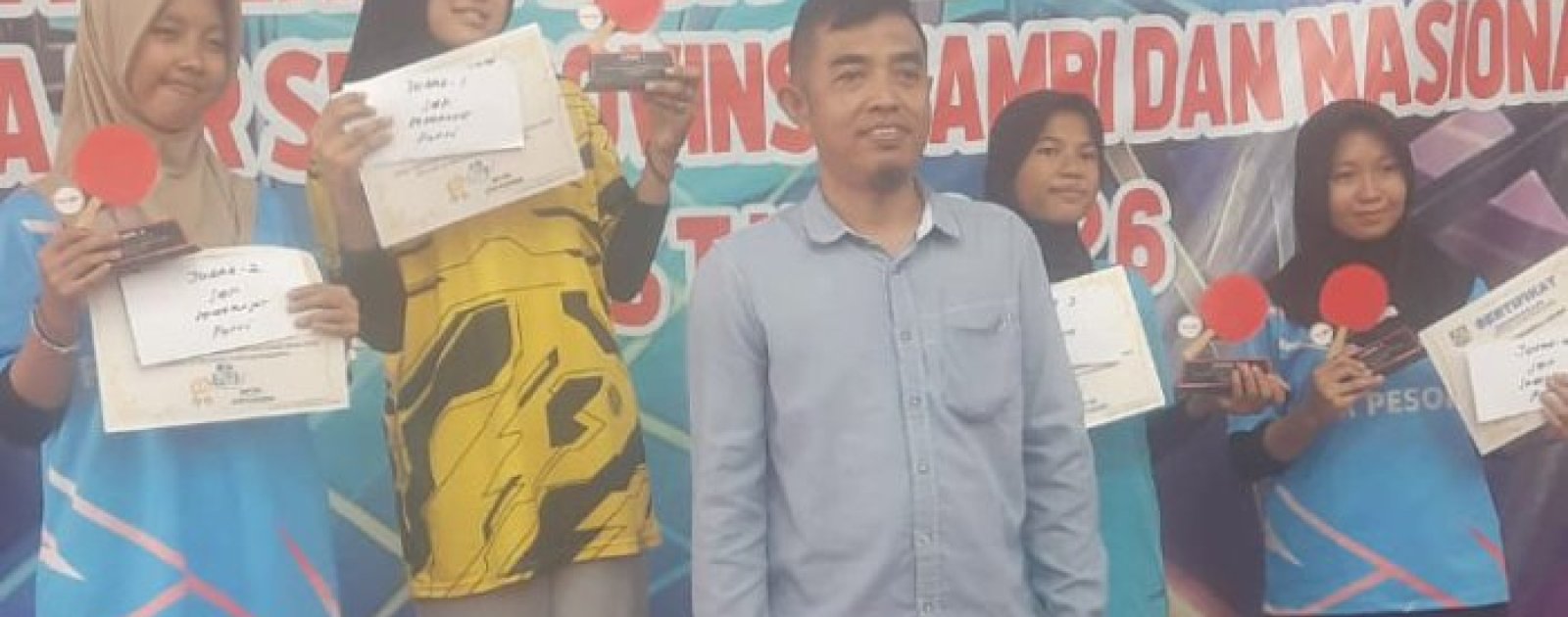 Dayang Bellvania, Siswi Kelas 7H MTsN 2 Kota Jambi Raih Juara 1 dan Juara 3 Tenis Meja Tingkat Provinsi
