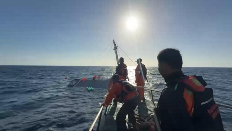 3 Korban KLM Boine Bai Mole Ditemukan Selamat di Perairan Bombana