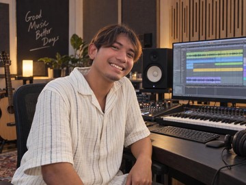 Voxeaa Rilis Tunjukkan Cintamu, Lanjutkan Eksplorasi Musik Elektronik