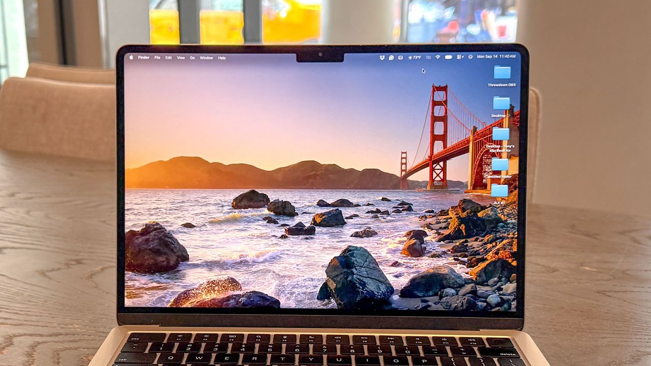 macOS Golden Gate Rilis, Siri AI Jadi Aplikasi Chatbot Terintegrasi