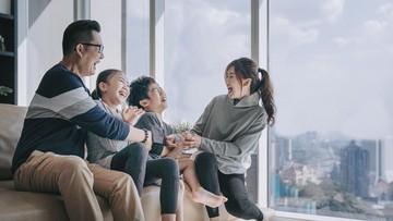 Karakteristik Anak Tengah yang Unik dan Cara Mengasuhnya