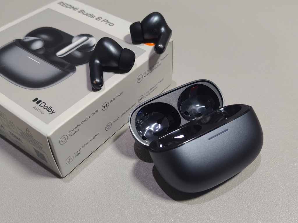 Review Redmi Buds 8 Pro: ANC 55dB, Suara Bertenaga, Tanpa Wireless Charging