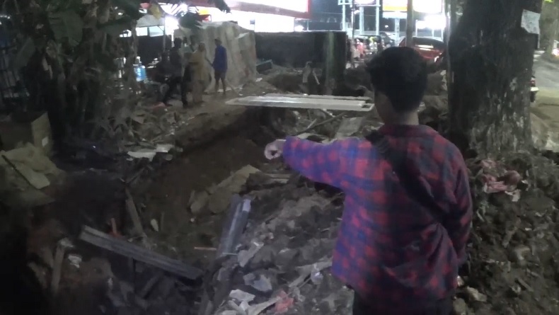 Pekerja Kabel Telkom Tertimpa Beton di Gowa, 1 Tewas 2 Luka
