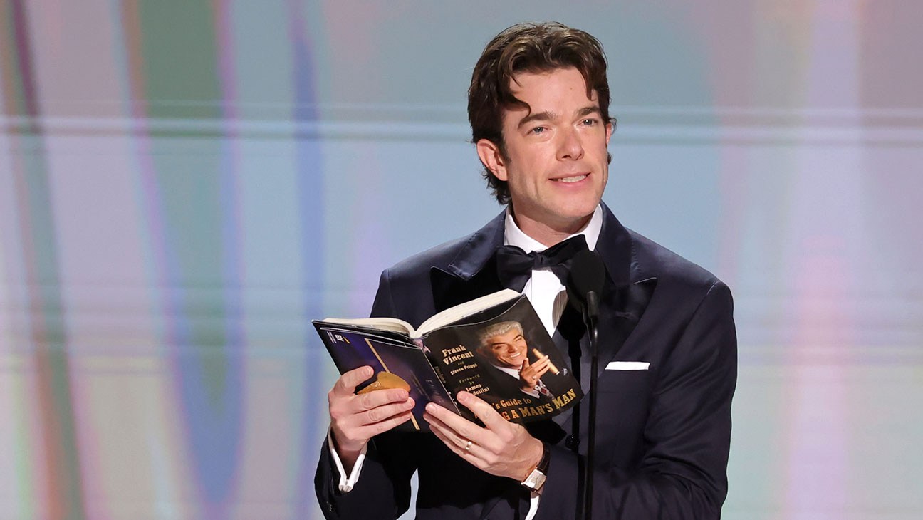 John Mulaney Curi Perhatian di Emmy 2026 Lewat Bit 
