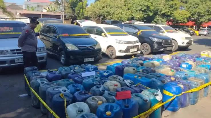 Polda Sulsel Tangkap 17 Tersangka Penimbun 18.905 Liter BBM Subsidi