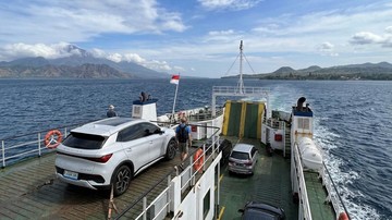 Kemenhub Batasi Daya Baterai Mobil Listrik di Kapal Maksimal 50 Persen
