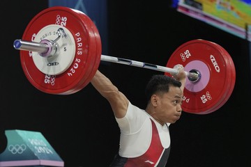 Eko Yuli Irawan Kejar Tiket Olimpiade Keenam di LA 2028
