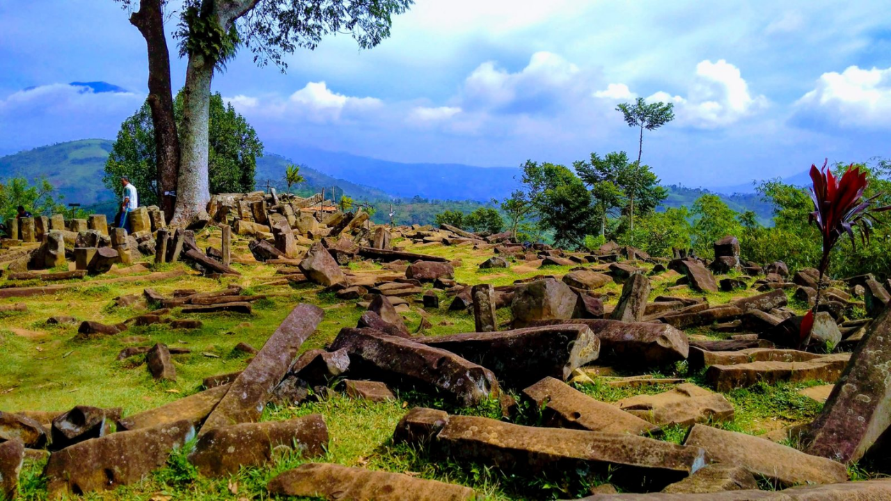Situs Gunung Padang Cianjur, Punden Berundak Terbesar di Asia Tenggara