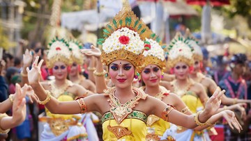 38 Tarian Tradisional Indonesia per Provinsi untuk Anak Sekolah