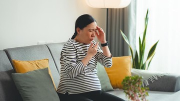 Hamil IVF vs Kehamilan Alami: Apa Beda Gejalanya?