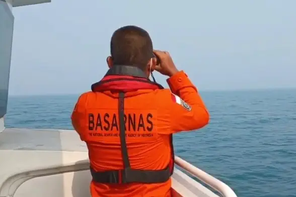 Pencarian 8 Orang Hilang di Selat Sunda Diperpanjang Tiga Hari, Kabut Tebal Hambat Helikopter SAR
