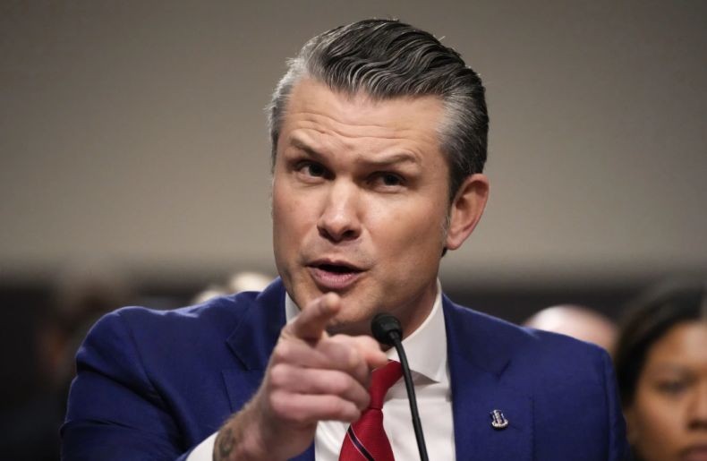 Politisi Republik Thomas Massie Ajukan Pemakzulan Menhan AS Pete Hegseth