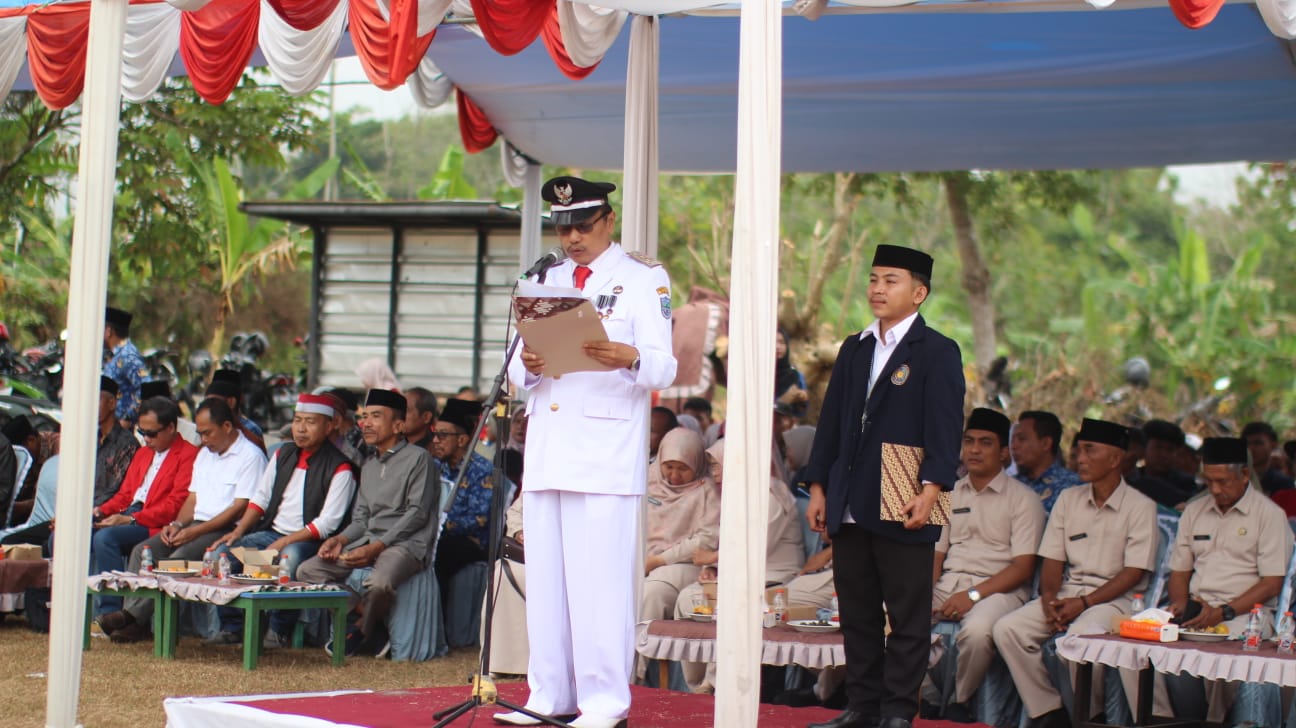 Pemdes Binangun Gelar Upacara HUT RI ke-81, Kepala Desa Jadi Inspektur di Lapangan Desa