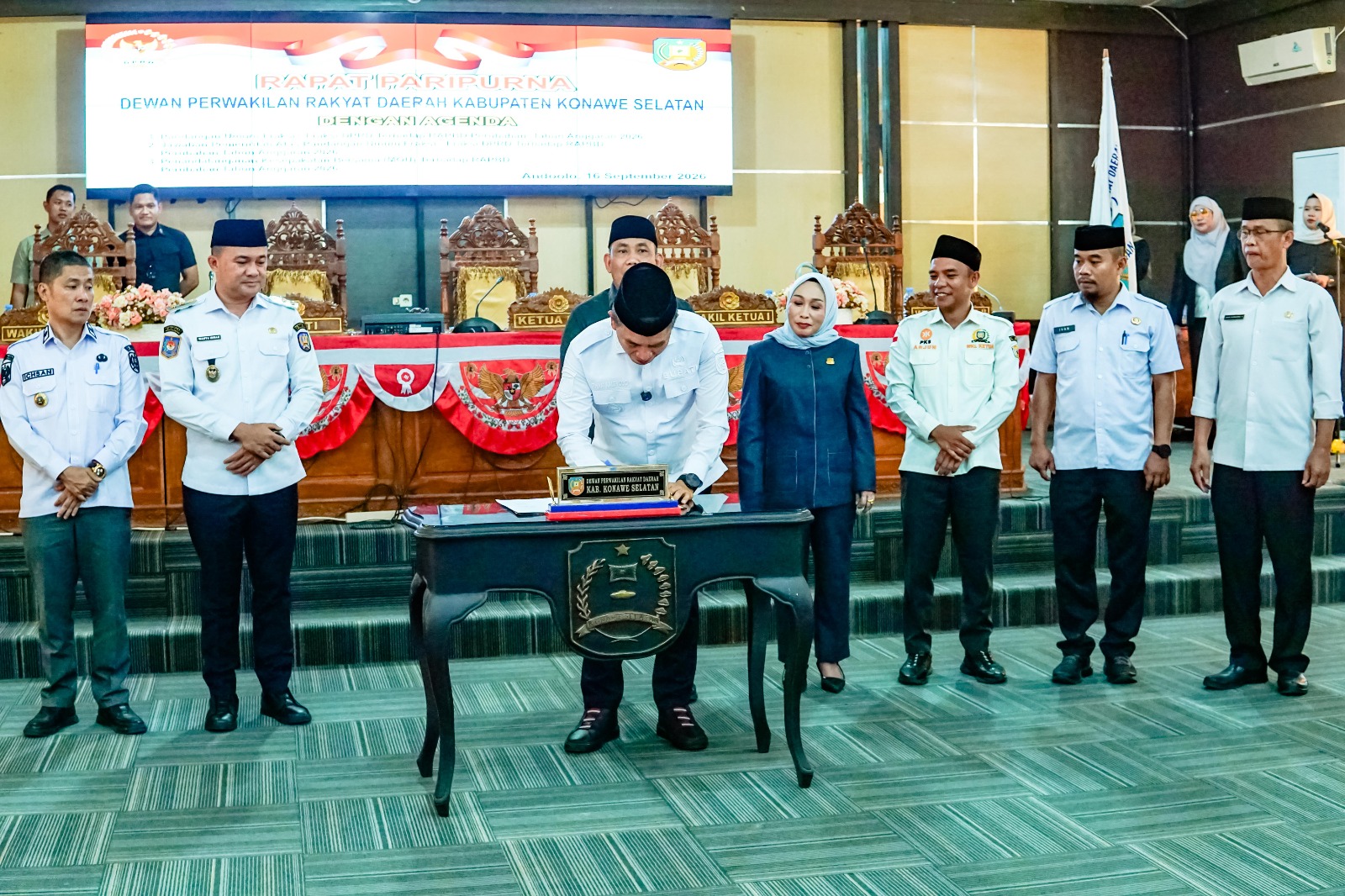 Bupati Konawe Selatan dan DPRD Sepakat APBD-P 2026, Pendapatan Daerah Naik 5,84 Persen