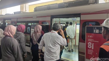 LRT Kelapa Gading-Manggarai Resmi Beroperasi, Tarif Rp 8 Berlaku 8 Hari