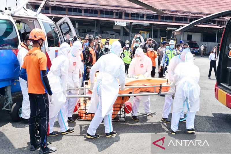 Enam Korban Tewas Kapal Virgo Diserahkan ke Keluarga, Diterbangkan ke Pulau Jawa