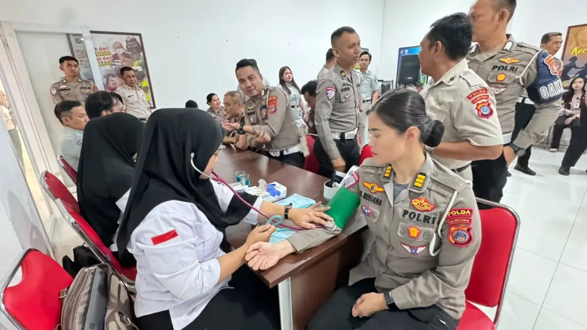 Ditlantas Polda Sulteng Gelar Donor Darah Sambut Hari Lalu Lintas Bhayangkara ke-71, Ratusan Peserta Ikut Serta