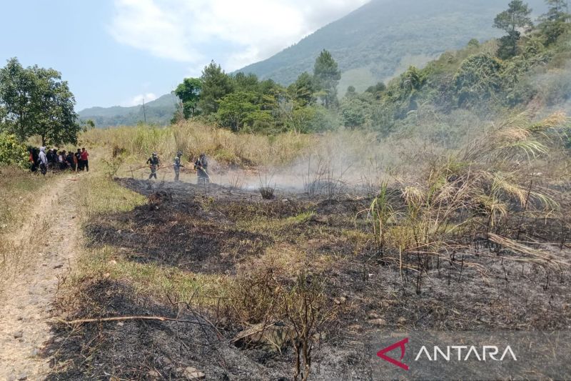 BPBD Kuningan Padamkan Kebakaran Empat Hektare di Lahan TNGC