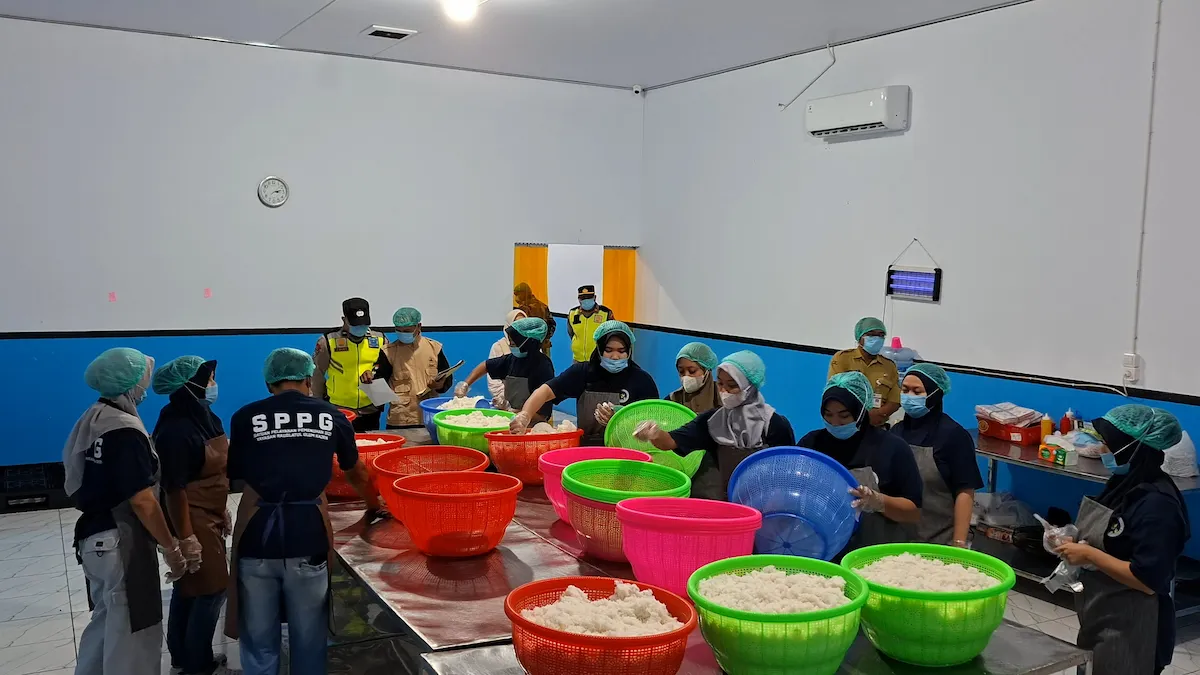 Hasil Lab Dinkes Jepara: Selada Menu MBG Sekuro 01 Positif Bakteri E. Coli, 118 Warga Mlonggo Alami Gangguan Pencernaan