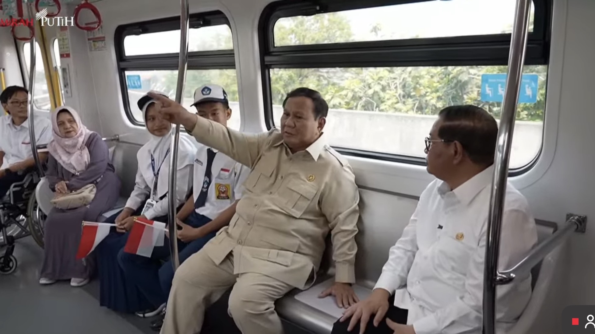 Prabowo Resmikan LRT Kelapa Gading-Manggarai, Puji Sinergi Pusat-Daerah