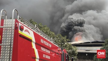 Pabrik Lampu di Batuceper Tangerang Terbakar, Diduga Berasal dari Gudang B