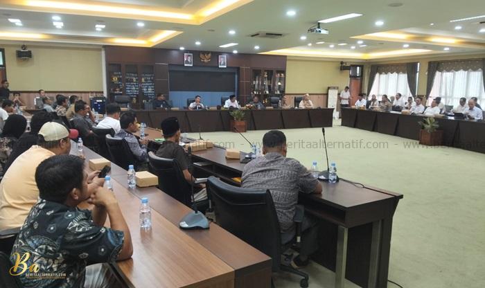 DPRD Kukar Beri PT REA Dua Minggu Penuhi Plasma 863 Hektare untuk Warga Long Beleh Haloq